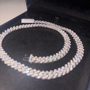 Elegant Silver Necklace